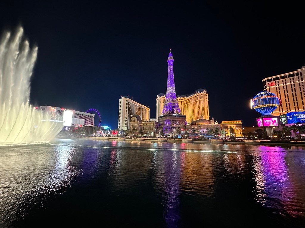 vue las vegas bellagio paris fontaines
