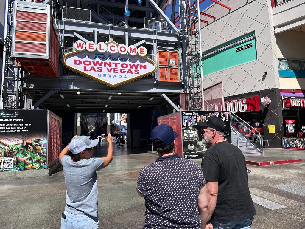 visite downtown las vegas